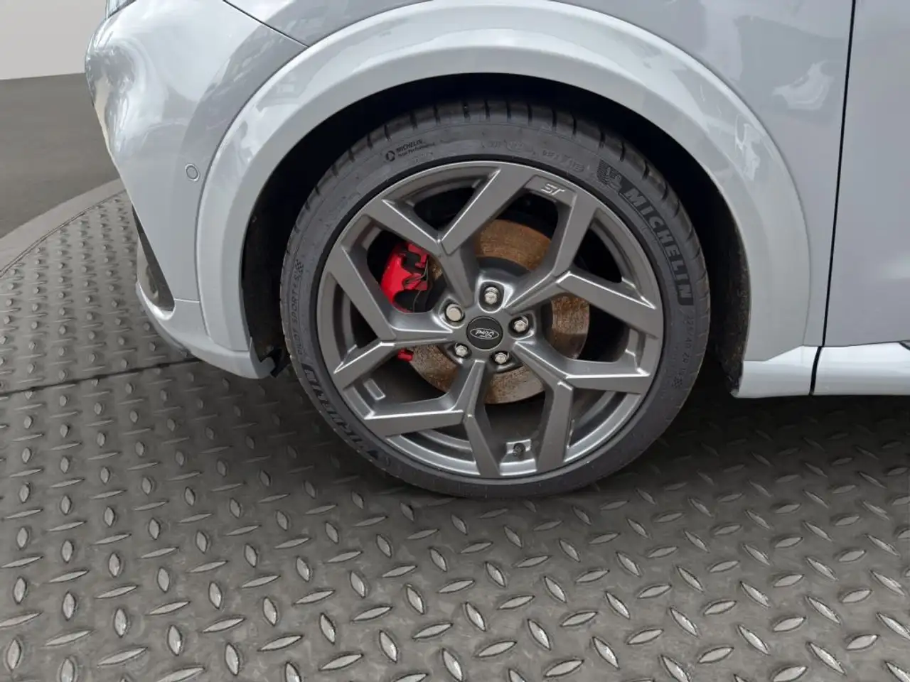 Ford Puma 1.5 EcoBoost ST X — Galerie du véhicule 19