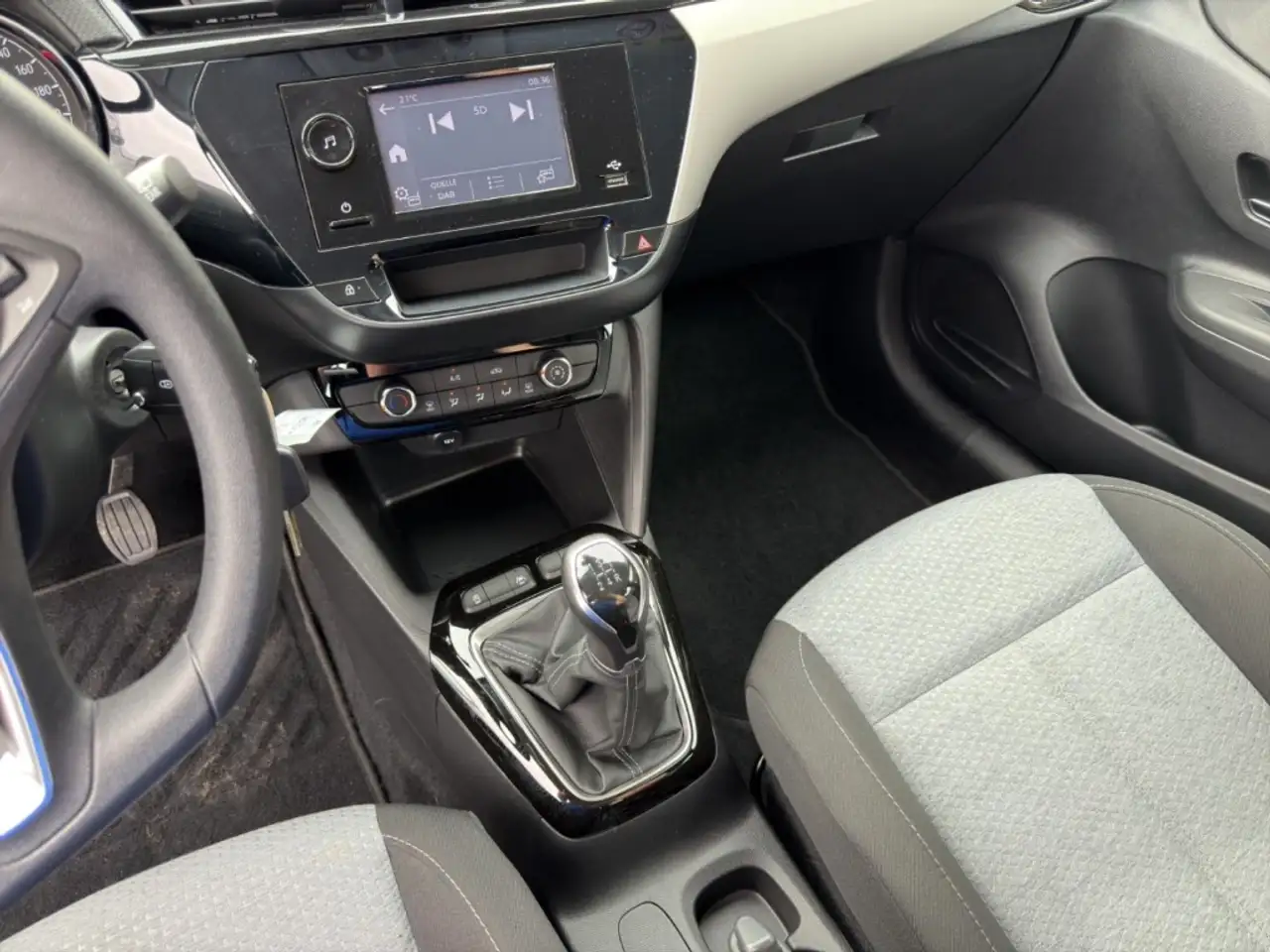 Opel Corsa Basis F 1.2 Apple CarPlay Klima Temp LED USB DAB B — Vehicle gallery 12