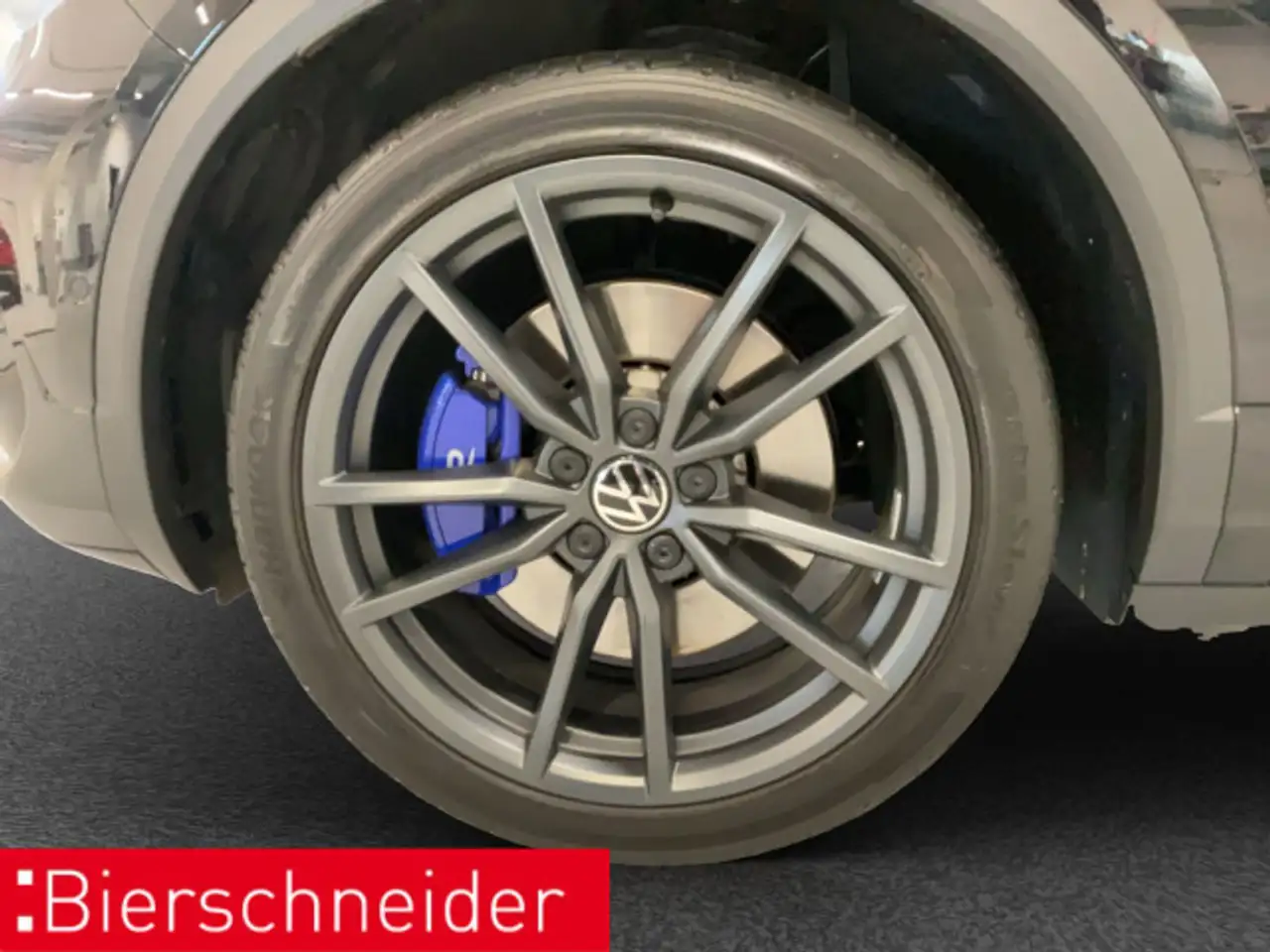 Volkswagen T-Roc 2.0 TSI DSG 4Mo R Black 19 AHK MATRIX CAM — Galería del vehículo 8
