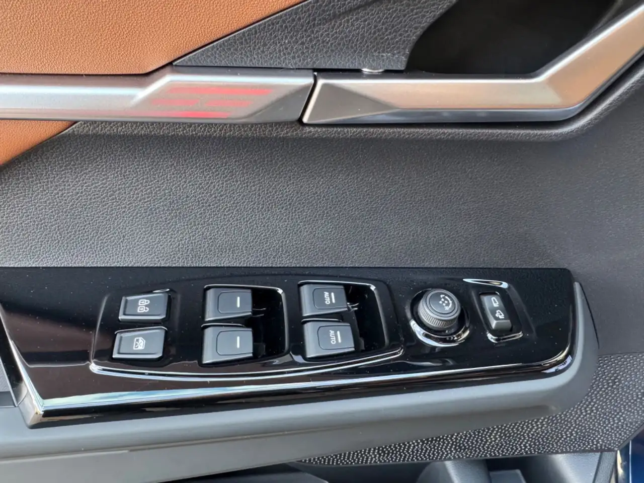 SsangYong Torres 1.5 T-GDI Forest Edition AT LED NAVI AHK — Galería del vehículo 28