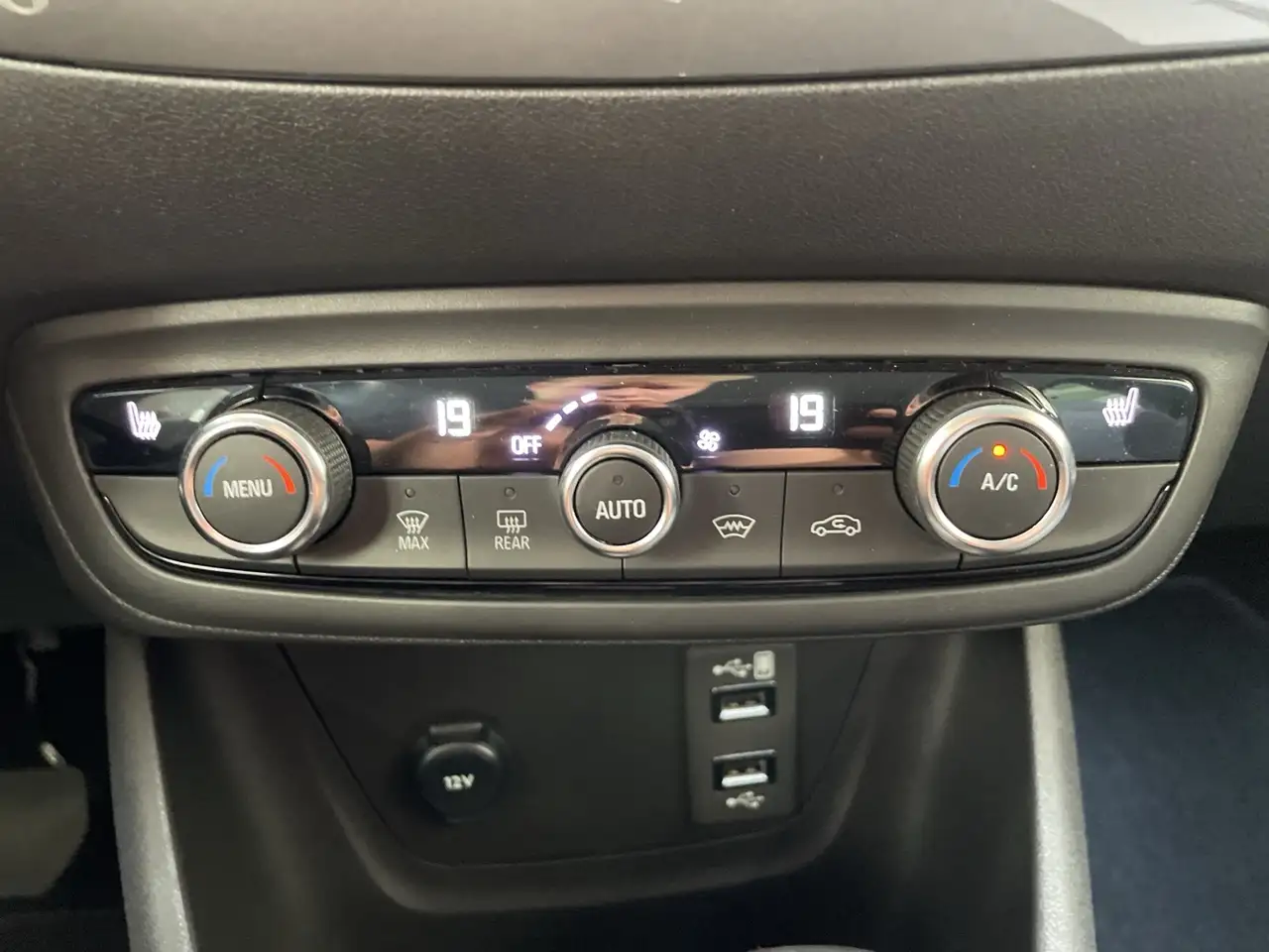 Opel Crossland X 1.2 Turbo Elegance Paket — Galerie du véhicule 15