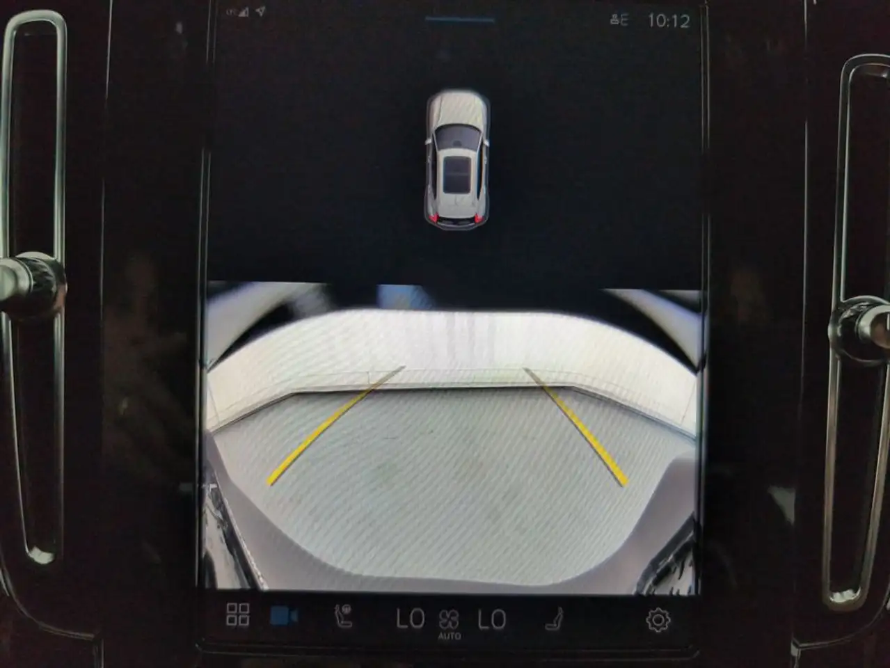 Volvo XC40 XC40 B3 2WD Core +ANHÄNGERKUPPLUNG+LED+SHZ+PDC — Vehicle gallery 22