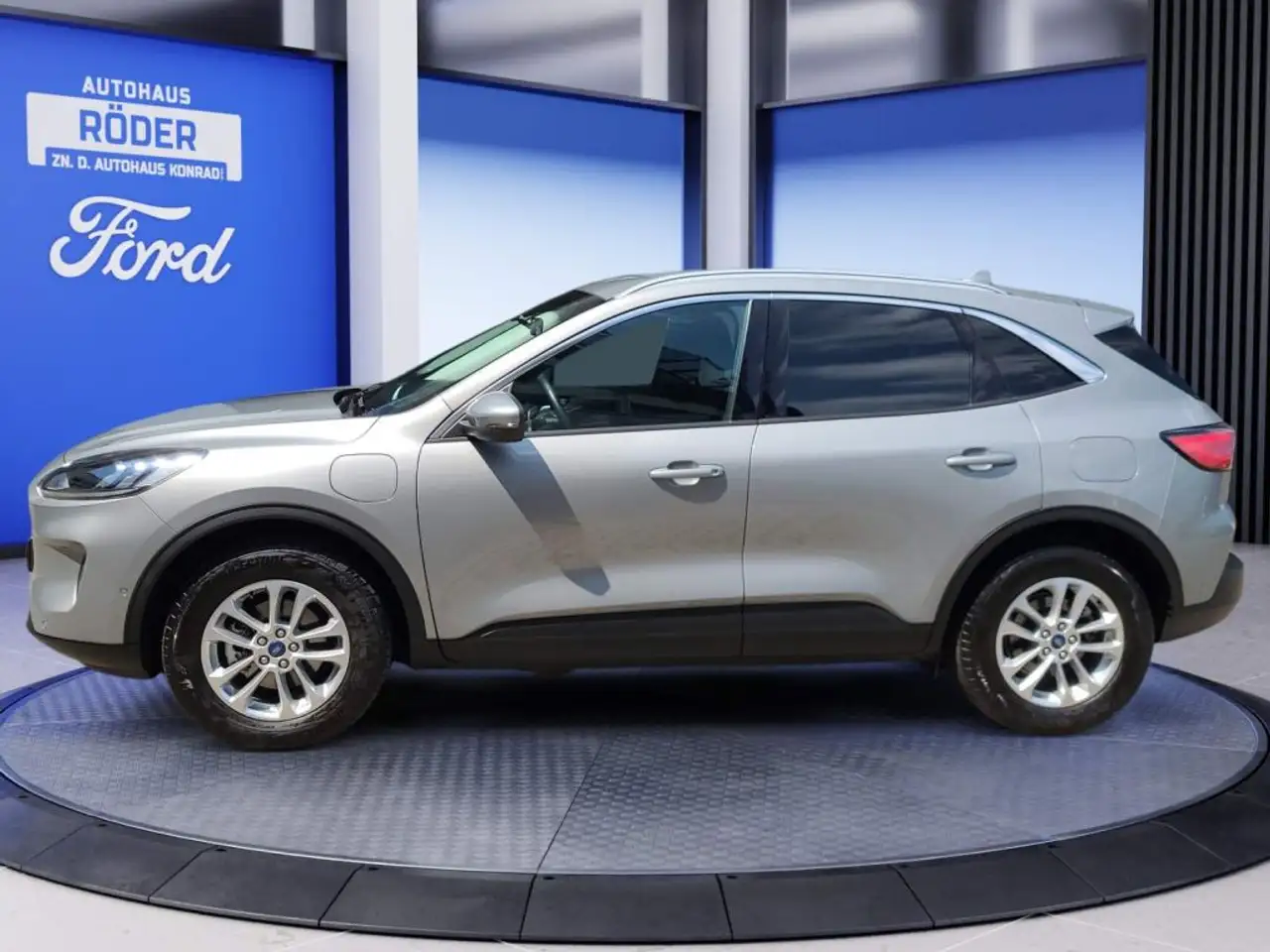 Ford Kuga Kuga 2.5 PHEV TITANIUM *Neuwagen**Nav**RFK* — Galerie du véhicule 3