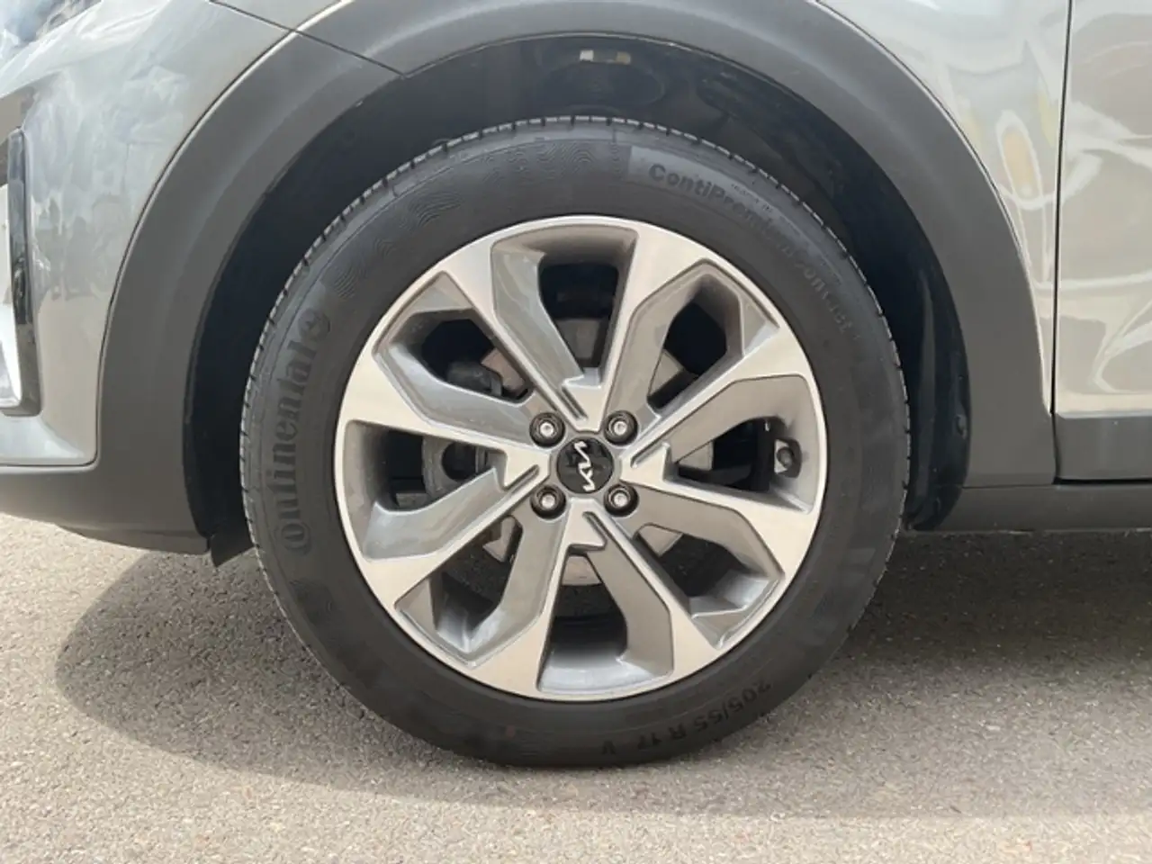 Kia Stonic 1,0 Spirit Automatik Navi Kamera LED 17" — معرض صور السيارة 11