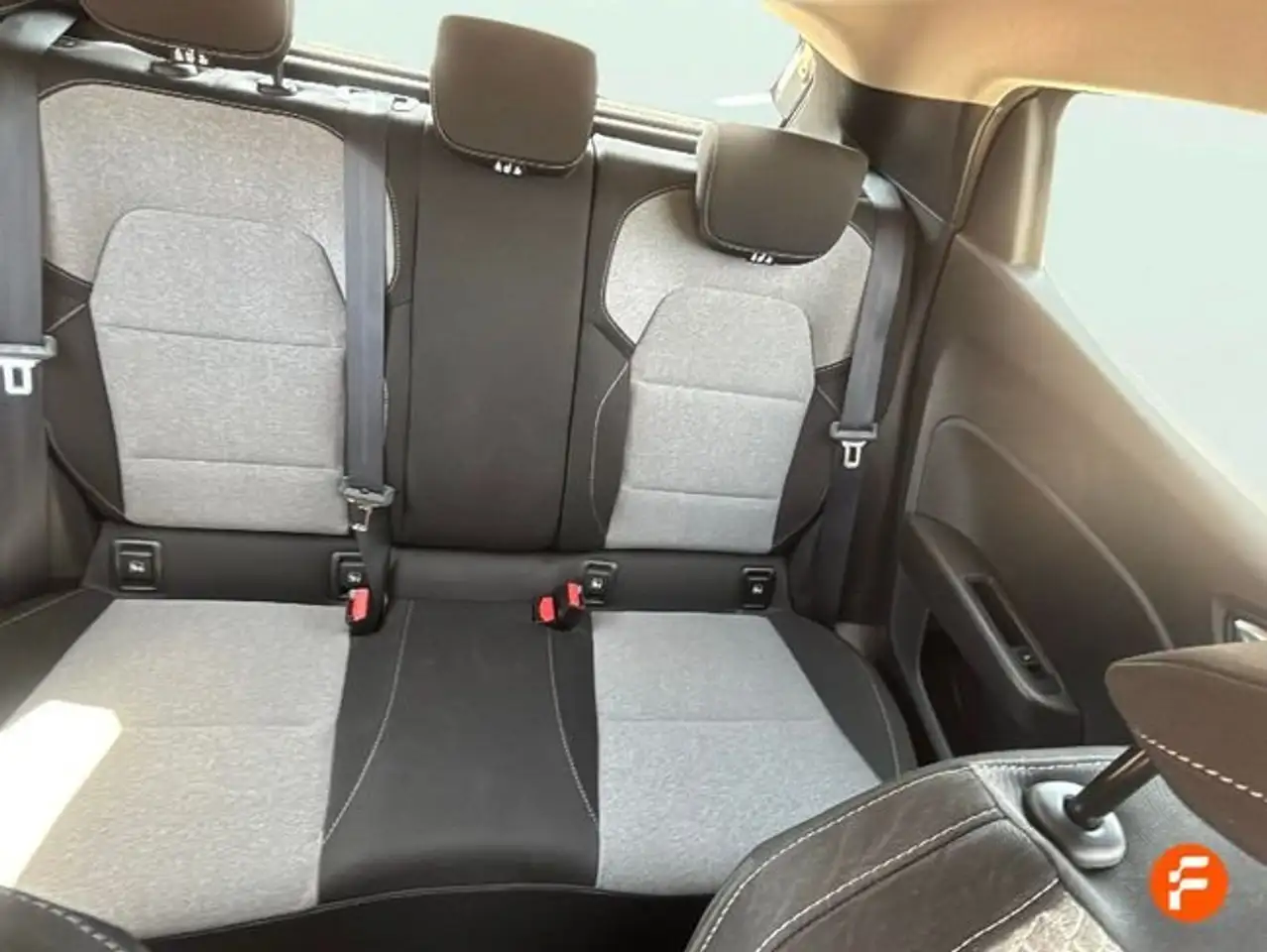 Renault Clio Equilibre TCe 67 kW (91CV) — Galerie du véhicule 17