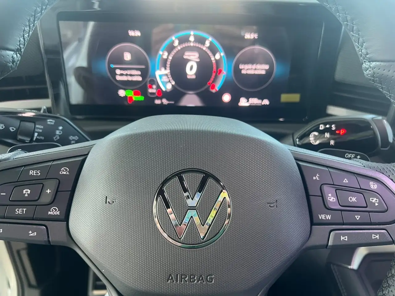 Volkswagen T-Roc 1.5 TSI R-Line kW DSG7 110KW — Galería del vehículo 24