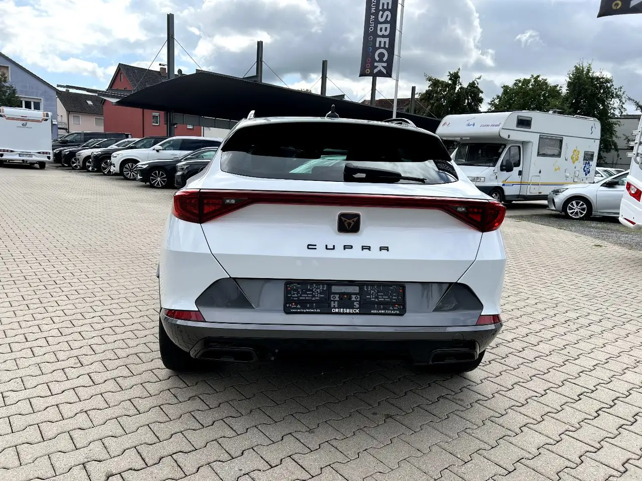 CUPRA Formentor 1.5 TSI *LED Navi ACC Kamera Sitzh.* — Galería del vehículo 3
