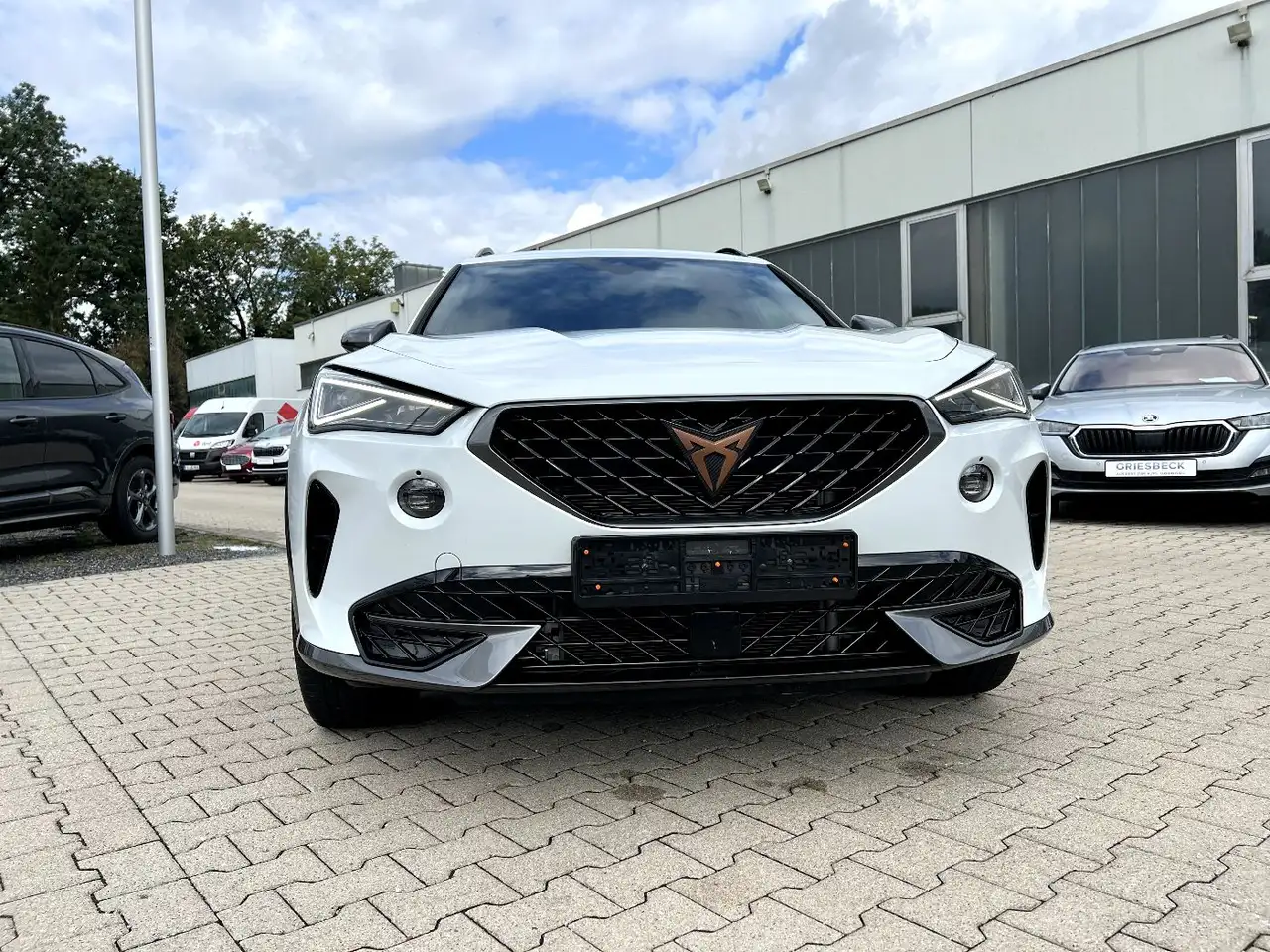 CUPRA Formentor 1.5 TSI *LED Navi ACC Kamera Sitzh.* — Galería del vehículo 6