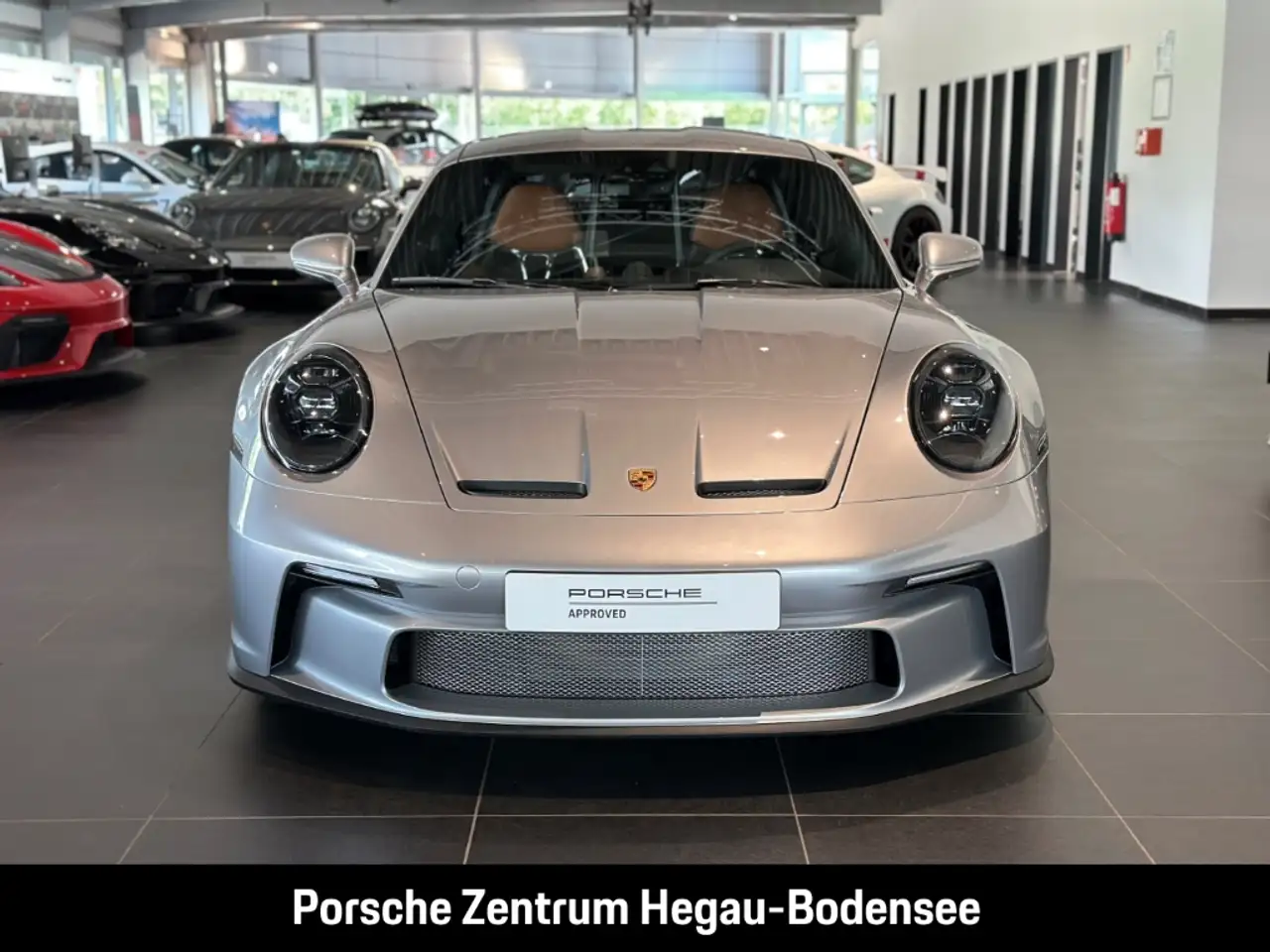 Porsche 992 (911) S/T Heritage Design Paket 60 Jahre 911 — معرض صور السيارة 4