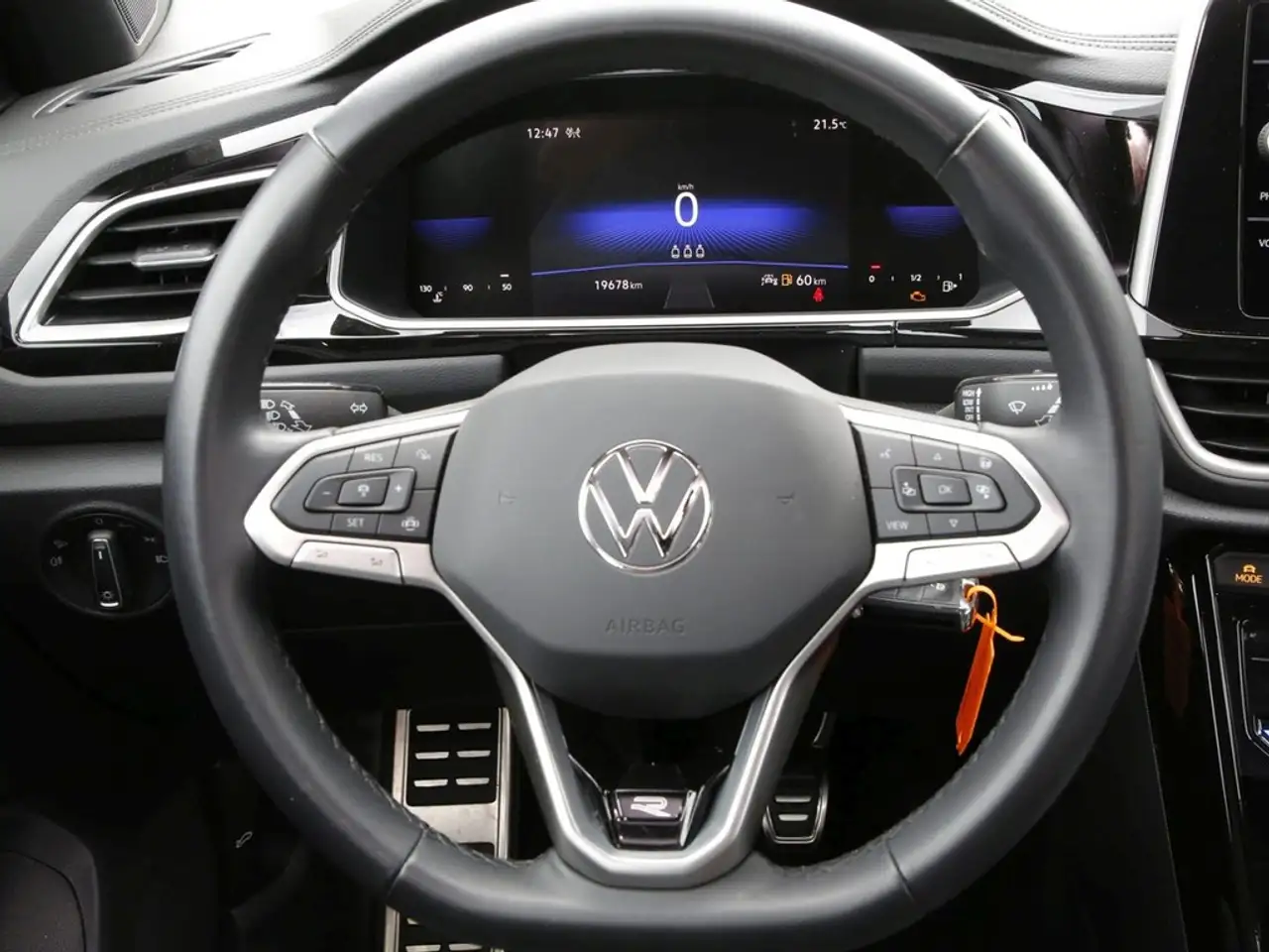 Volkswagen T-Roc 1.0 TSI R-Line 17" ACC Rückfahrkamera LED SHZ — Vehicle gallery 15