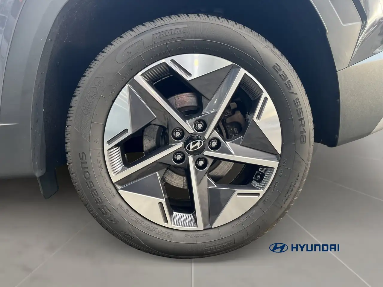 Hyundai TUCSON 1.6 FL 48V 7-DCT TREND NAVI LED 18"LM — معرض صور السيارة 8