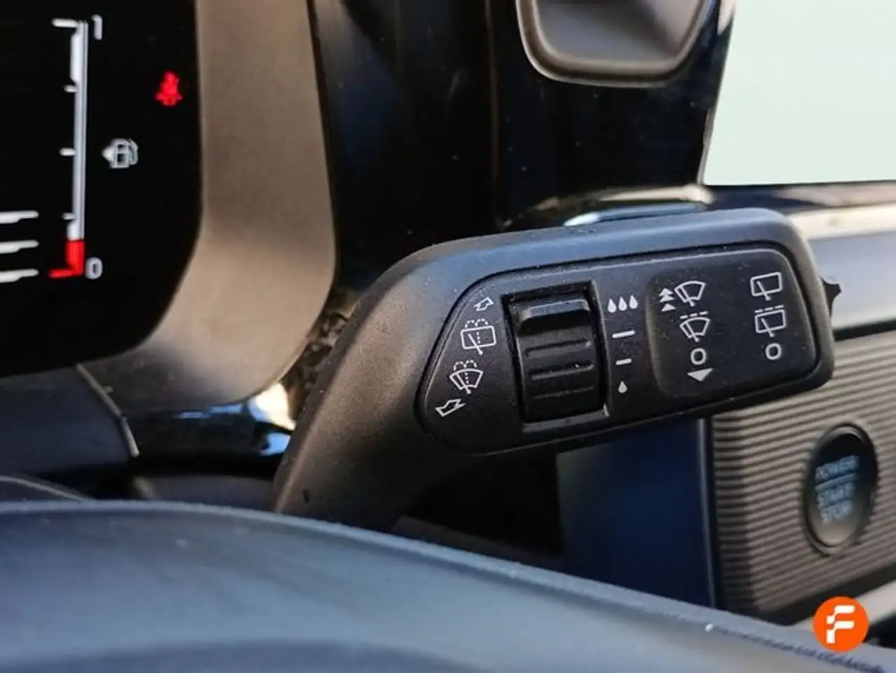 Ford Tourneo Courier 1.0 Ecoboost Active — معرض صور السيارة 21