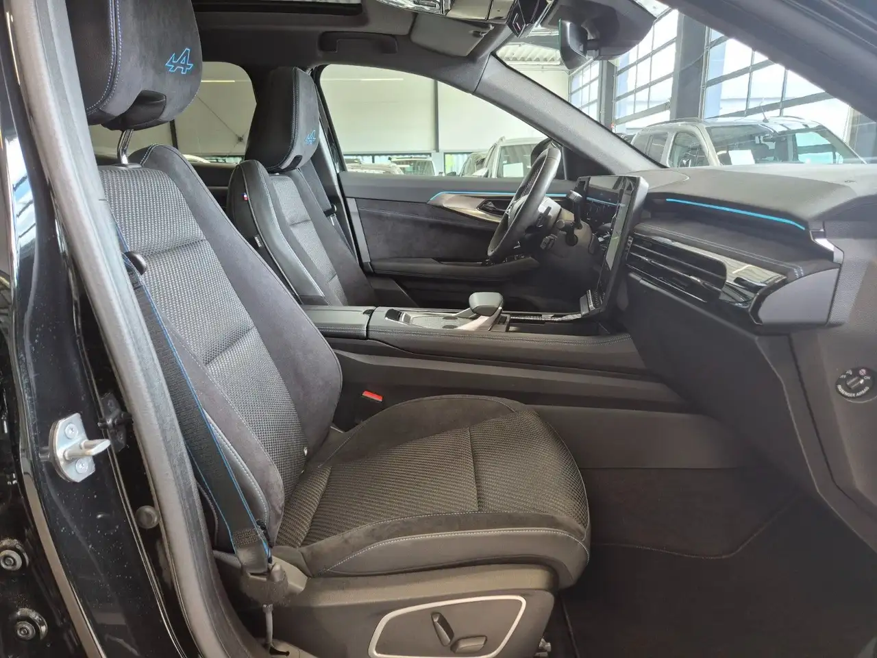 Renault Austral AUSTRAL 1.3 TCe TECHNO ESPRIT ALPINE PANO 360CAM — Vehicle gallery 10