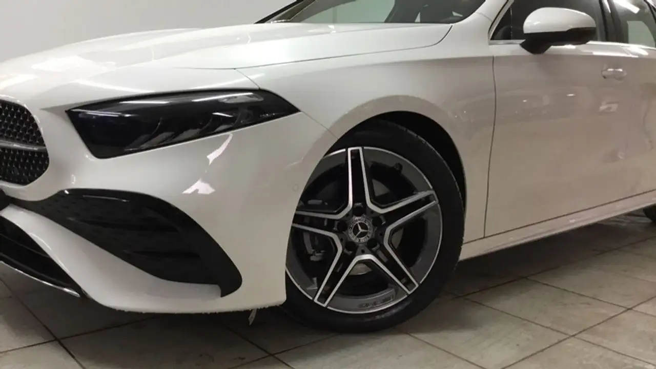 Mercedes-Benz A 180 180d — Galería del vehículo 13
