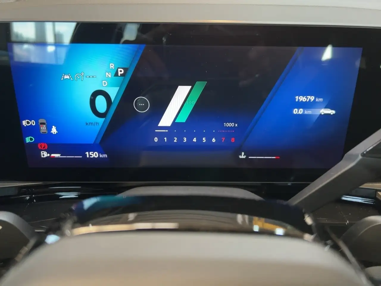 Renault Austral EVOLUTION TCe 160 AUTOMATIK SITZHEIZUNG — Galerie du véhicule 13