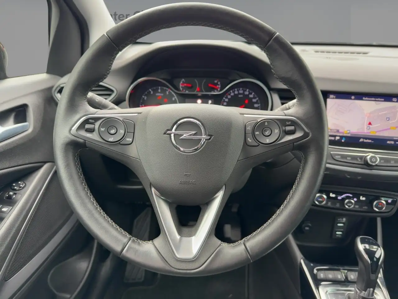 Opel Crossland AT6 Elegance LED/Navi/Ergo/SHZ/LHZ/Kam — معرض صور السيارة 13