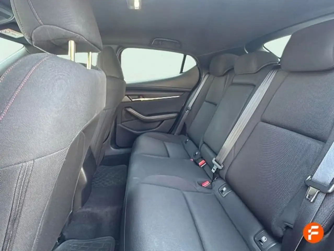 Mazda 3 e-SKYACTIV-G EXCLUSIVE-LINE PLUS — Galería del vehículo 12
