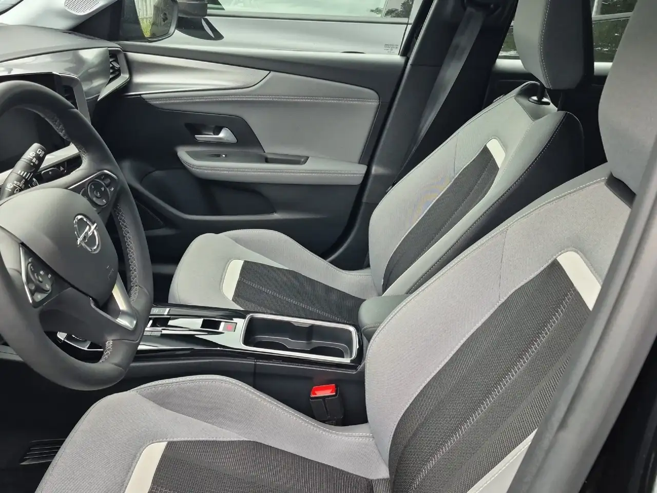 Opel Mokka 1.2 Elegance Navi+Kam.+LM+BT+Klima+Kamera — Galerie du véhicule 7