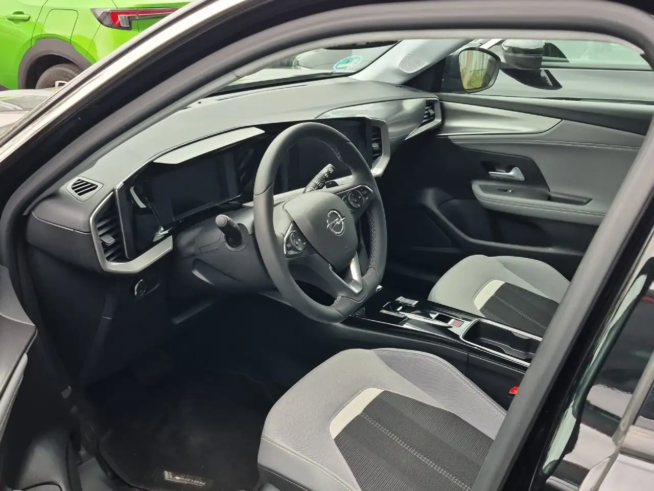 Opel Mokka 1.2 Elegance Navi+Kam.+LM+BT+Klima+Kamera — Galerie du véhicule 6