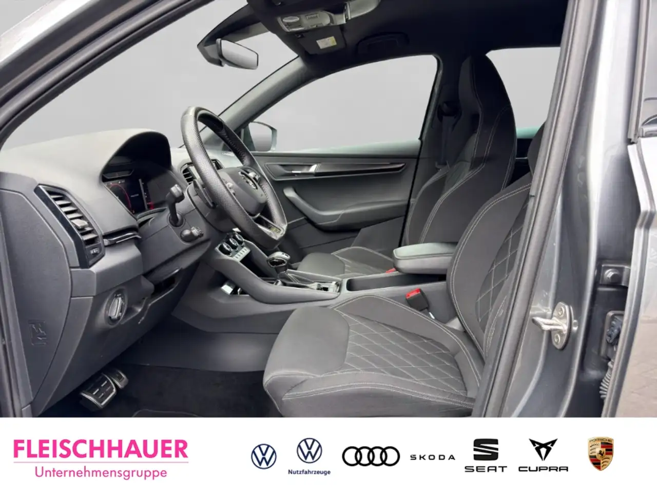 Skoda Karoq Sportline 1.5 TSI DSG LED ACC Rückfahrk. — معرض صور السيارة 7