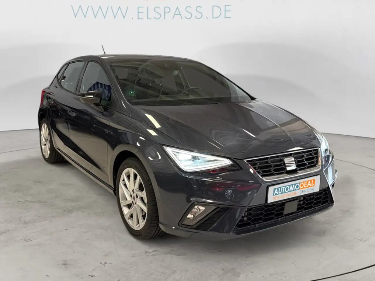 SEAT Ibiza FR NAV LED DIG-DISPLAY TEMPOMAT APPLE/ANDROID AL — Galería del vehículo 4