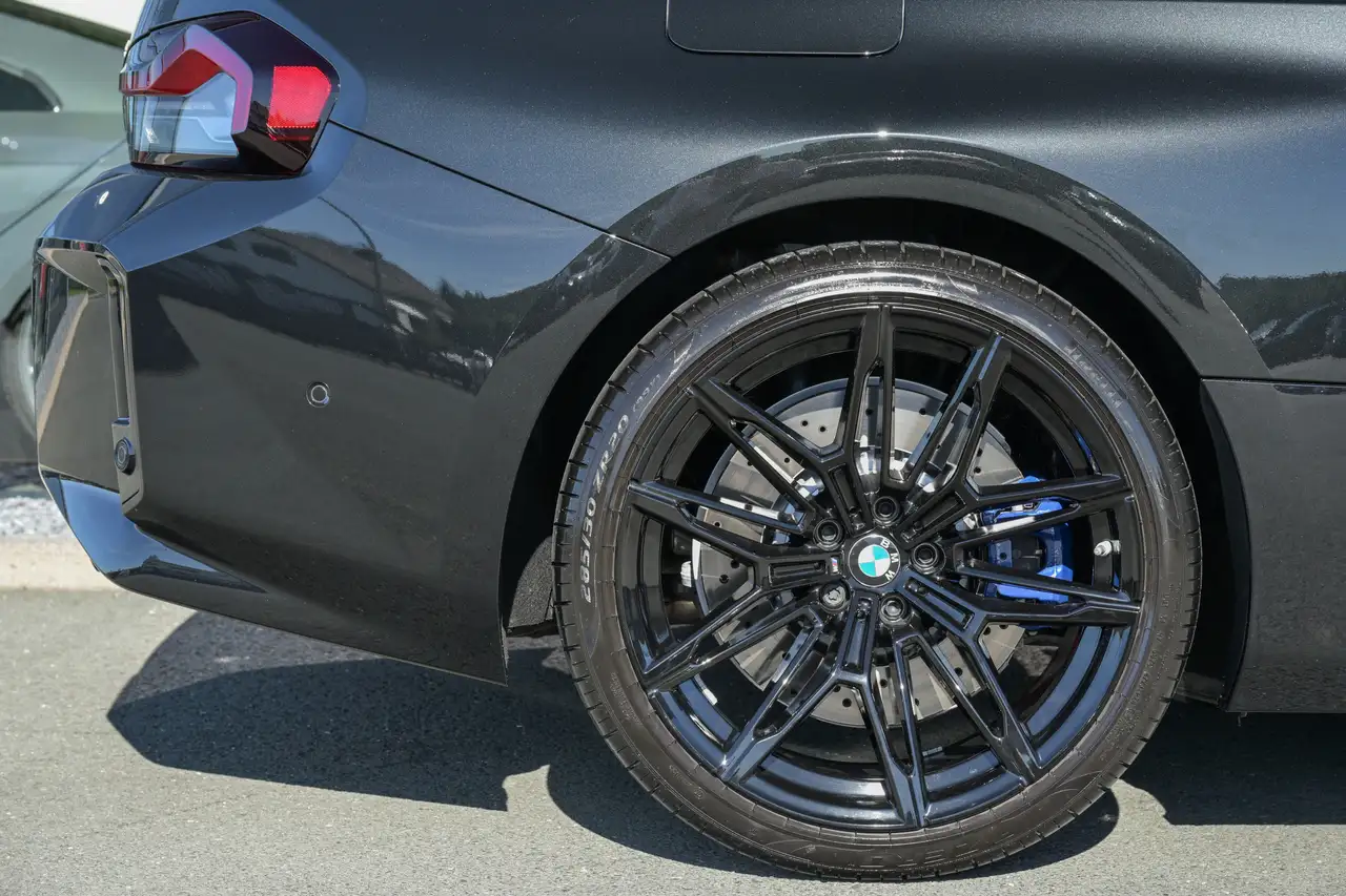 BMW M2 Steptronic M-Sitze* HUD* Carbon* Kamera* ACC* — Galerie du véhicule 36