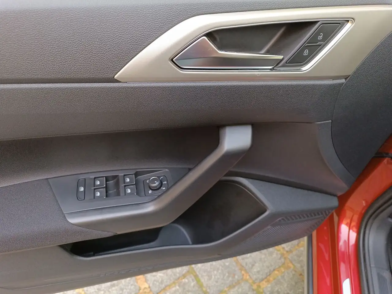 Volkswagen Taigo 1.5 TSI Move DSG *R-CAM*ACC*LED*SHZ* — Vehicle gallery 9