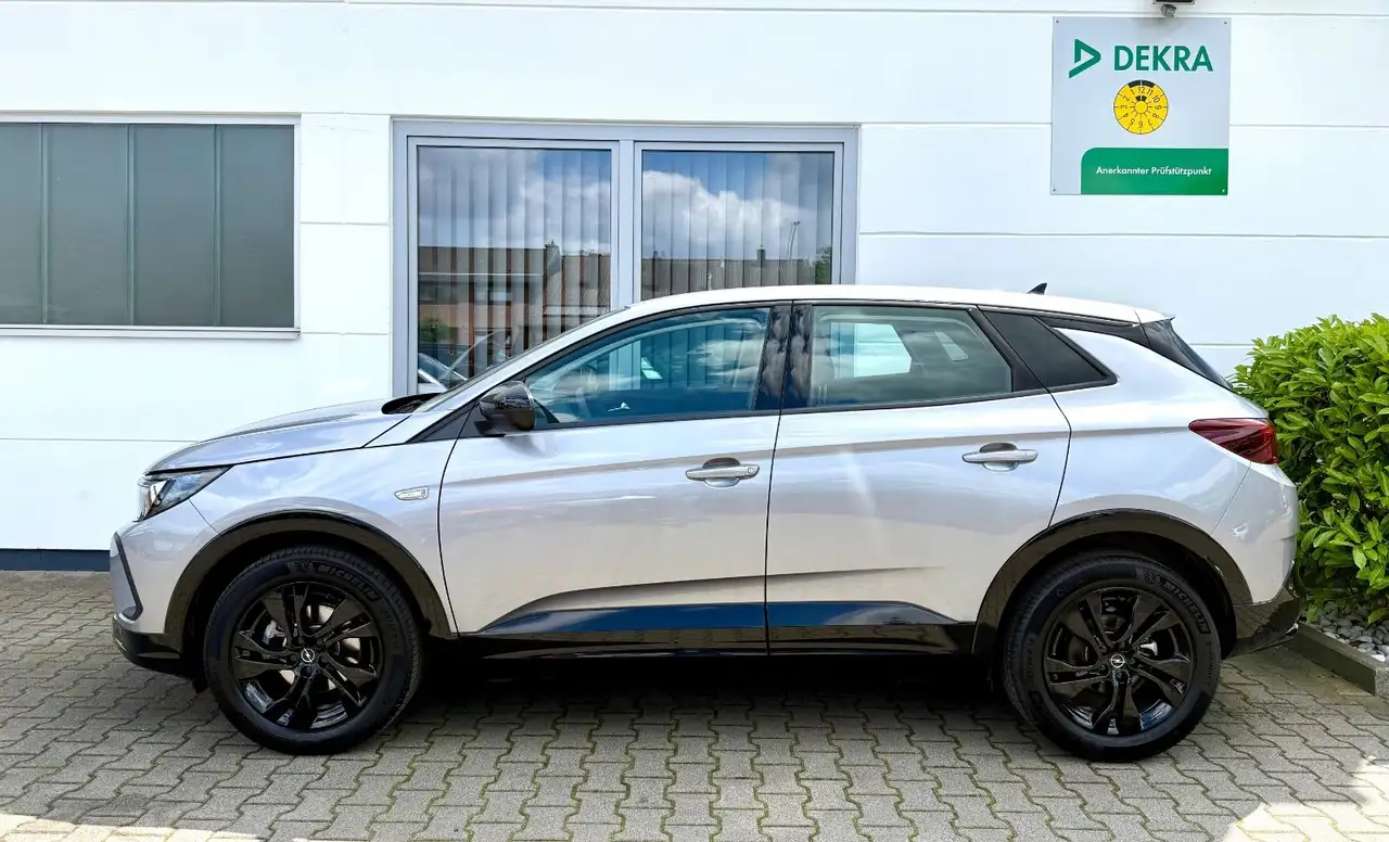 Opel Grandland X Grandland GS Line 1,2 Automatik — Galerie du véhicule 6