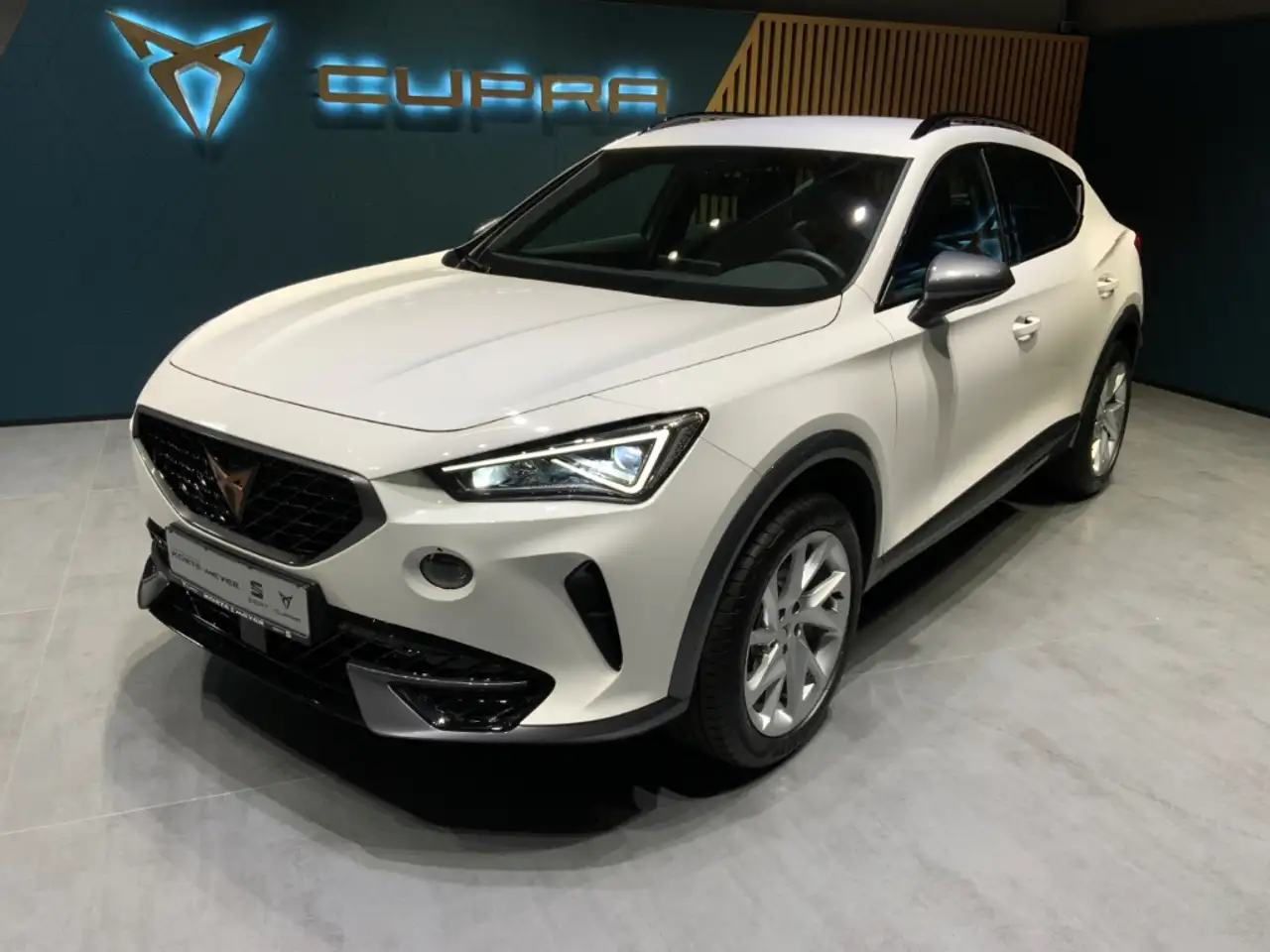 CUPRA Formentor 1.5TSI DSG+ACC+Navi +Sitzhzg — Galerie du véhicule 4