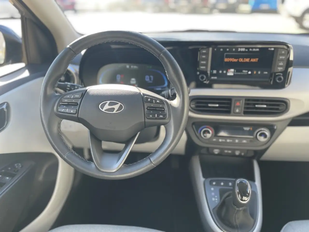Hyundai i10 Prime Navi+CarPlay+Klimaautom+SHZ+LHZ+DAB+Allwette — معرض صور السيارة 14