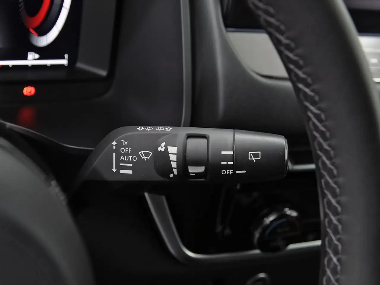 Nissan Qashqai DIG-T 116kW Xtronic N-Connecta — Galería del vehículo 16