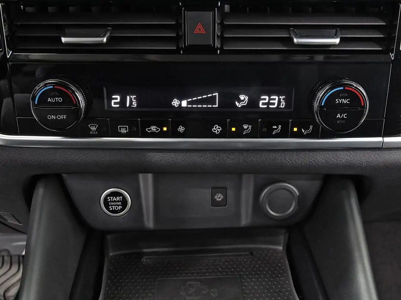 Nissan Qashqai DIG-T 116kW Xtronic N-Connecta — Galería del vehículo 30