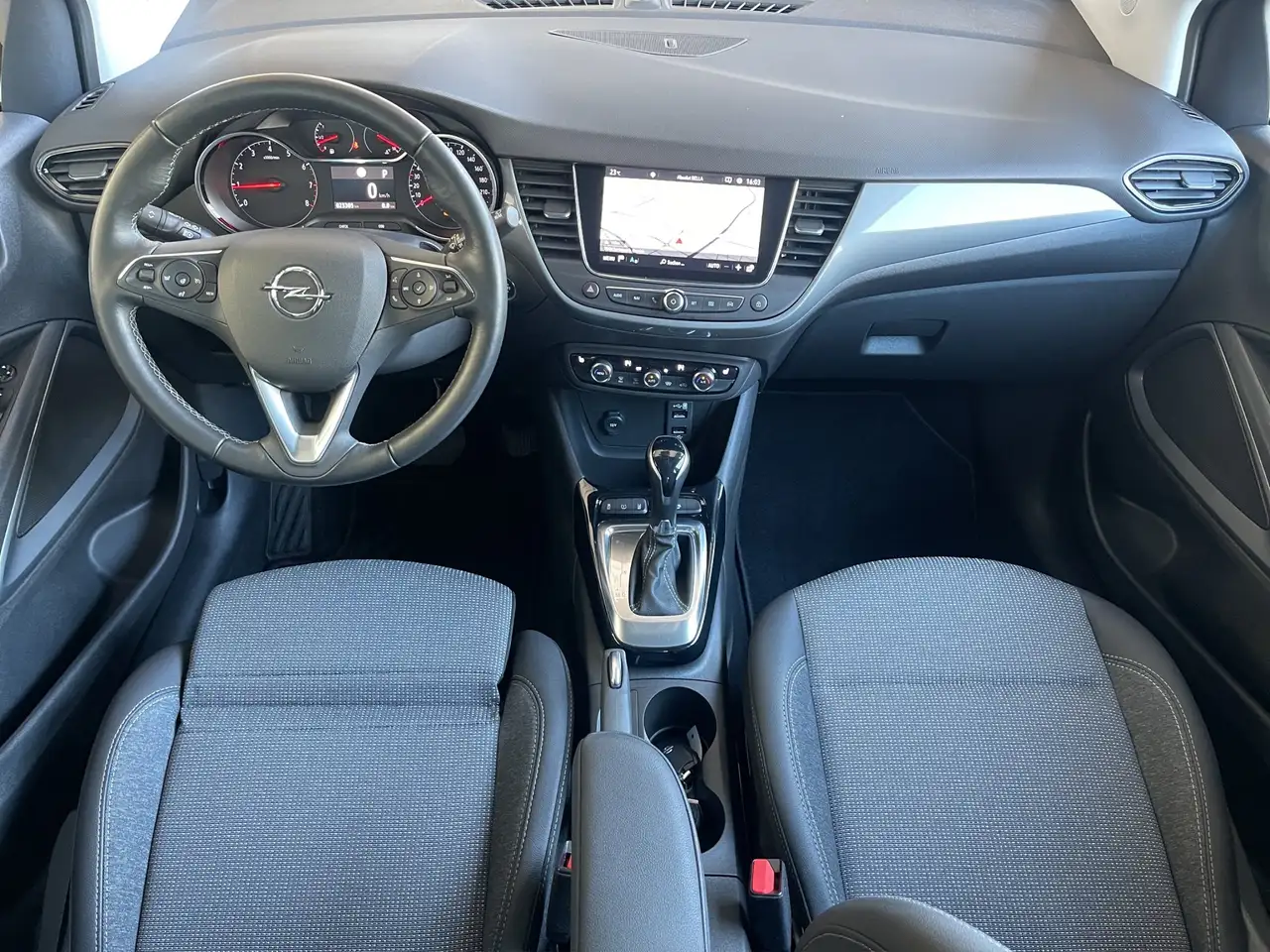Opel Crossland 1.2Turbo Enjoy LED+Navi+SHZ+2xKlima+LM — Galería del vehículo 13