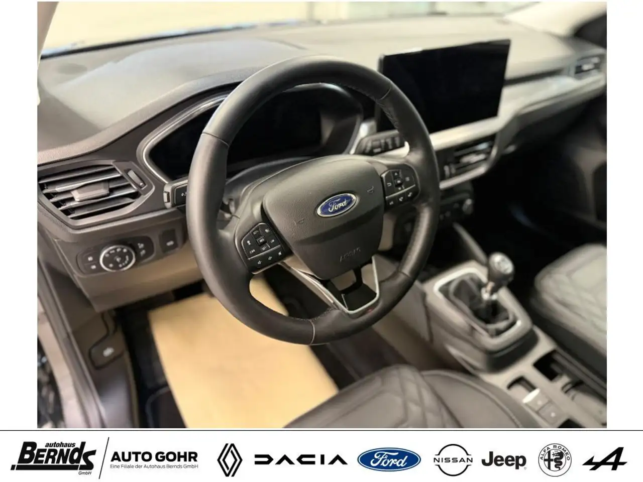 Ford Focus Turnier 1.0 EcoBoost Hybrid TITANIUM X PANO-DACH — Galerie du véhicule 12