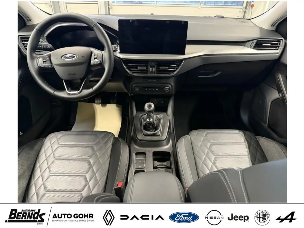 Ford Focus Turnier 1.0 EcoBoost Hybrid TITANIUM X PANO-DACH — Galerie du véhicule 13