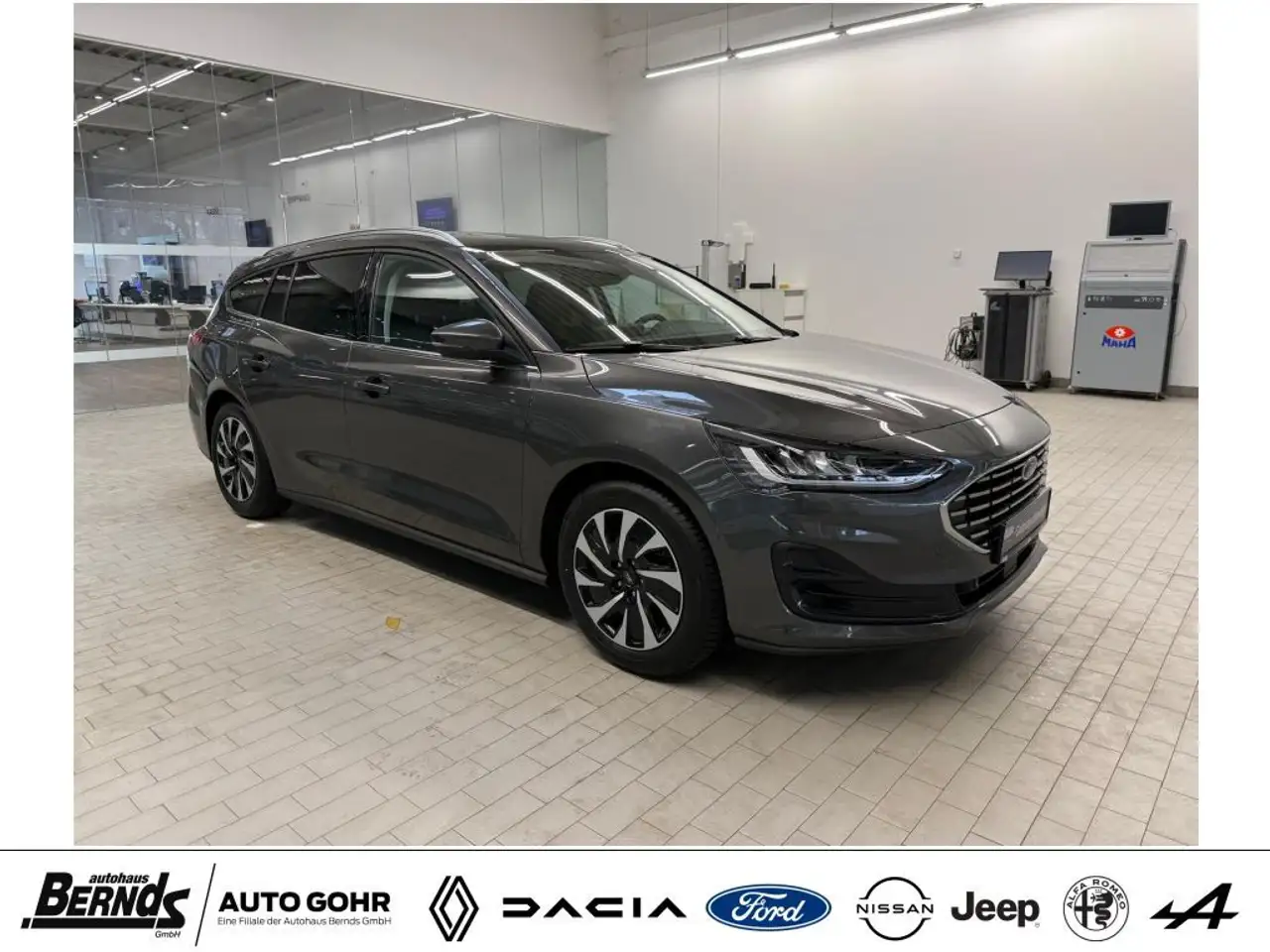 Ford Focus Turnier 1.0 EcoBoost Hybrid TITANIUM X PANO-DACH — Galerie du véhicule 2