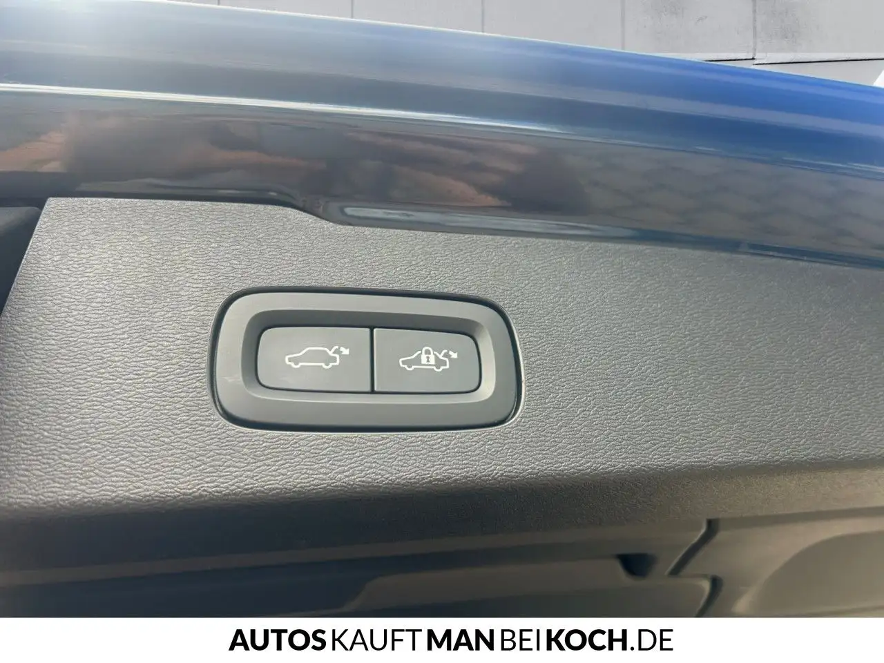 Volvo V60 B4 Plus Dark ACC BLIS 360° H/K Notrad 4xSHZ — معرض صور السيارة 19