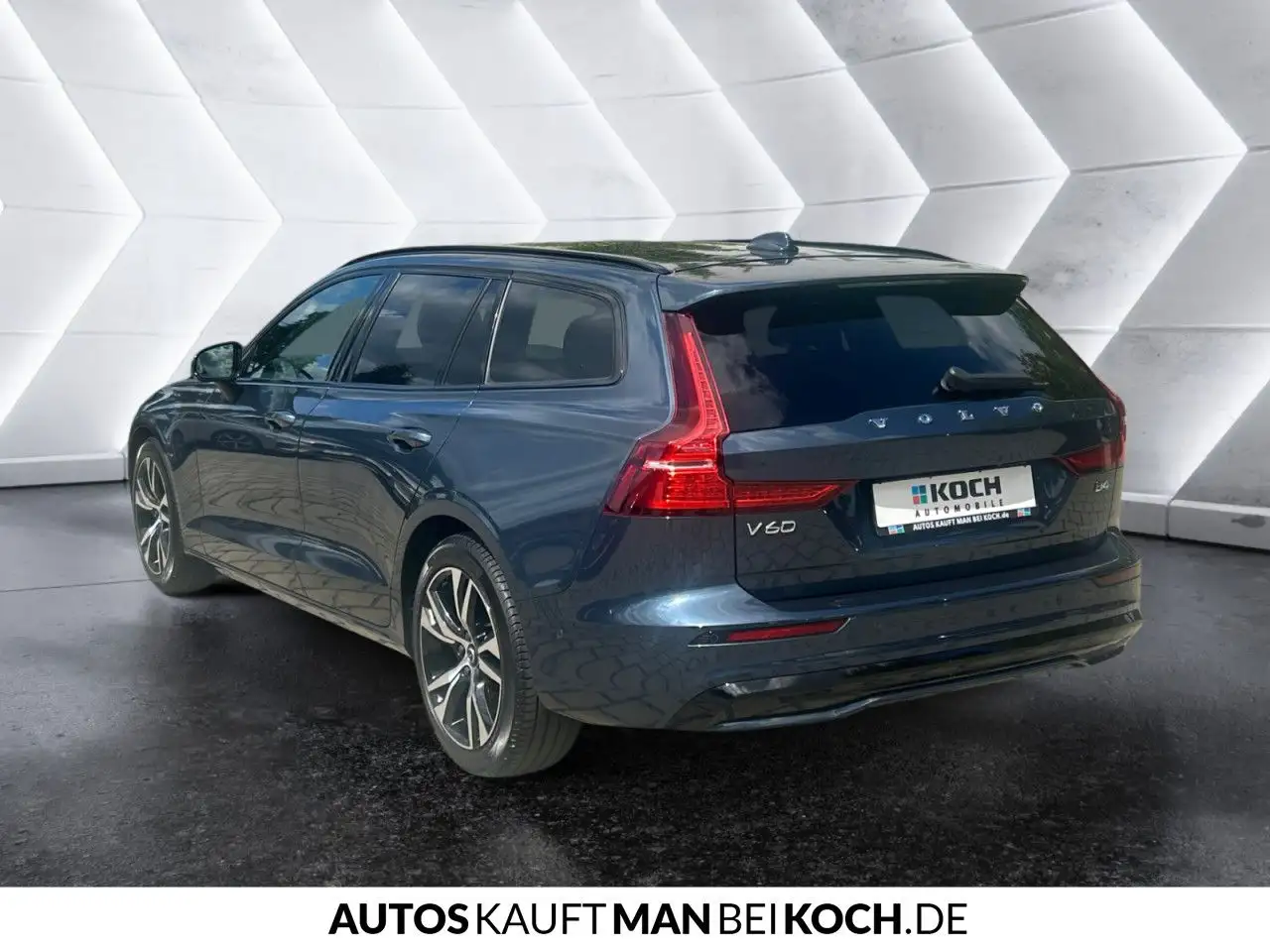 Volvo V60 B4 Plus Dark ACC BLIS 360° H/K Notrad 4xSHZ — معرض صور السيارة 4