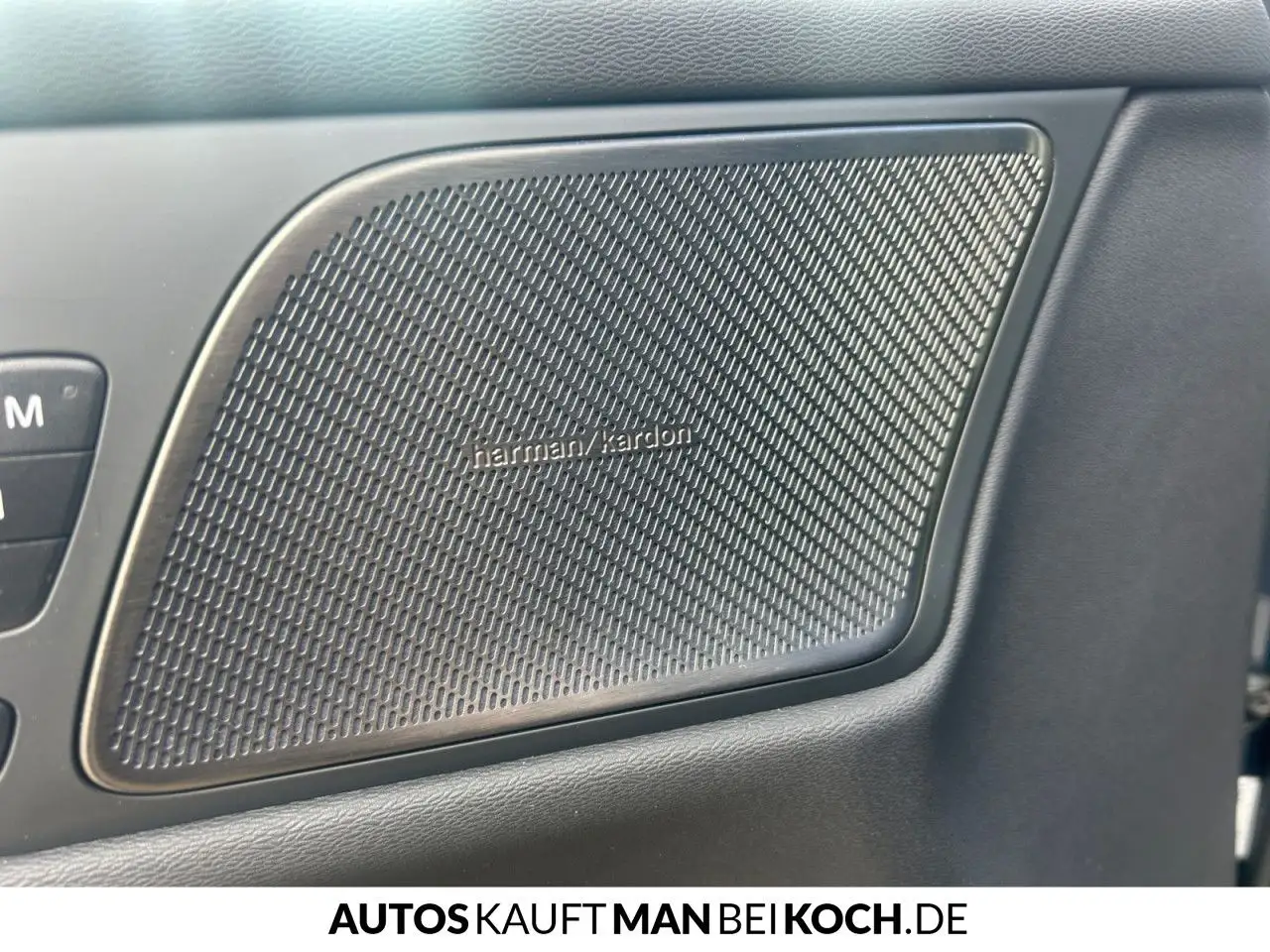 Volvo V60 B4 Plus Dark ACC BLIS 360° H/K Notrad 4xSHZ — معرض صور السيارة 21