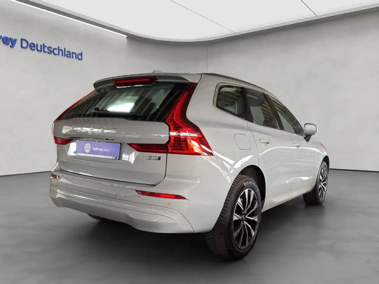 Volvo XC60 XC60 B5 B AWD Core — Vehicle gallery 5