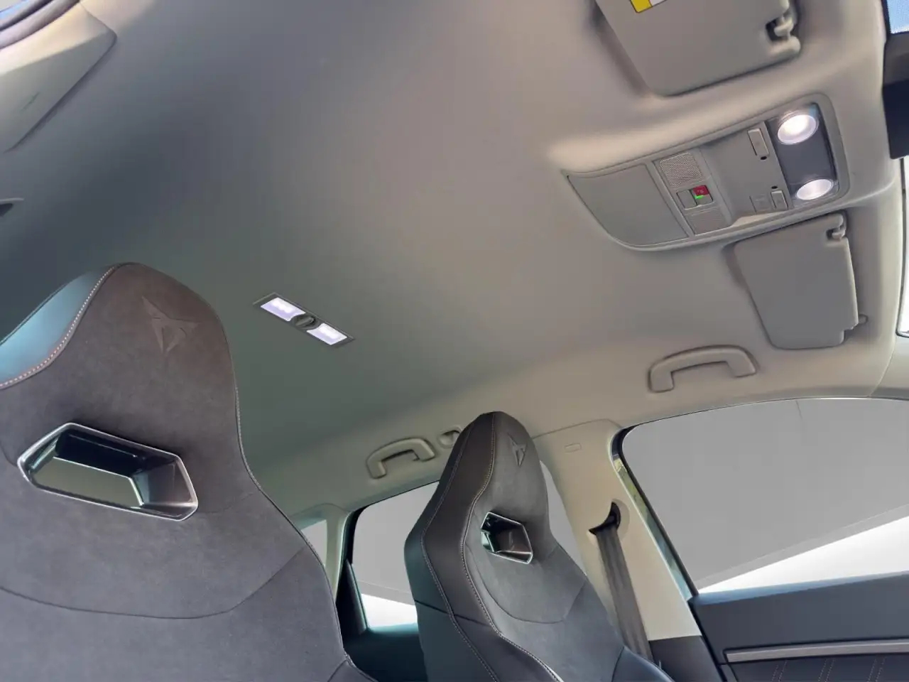 CUPRA Ateca 1.5 TSI AHK, DSG,SHZ,beats Klima Navi — معرض صور السيارة 19