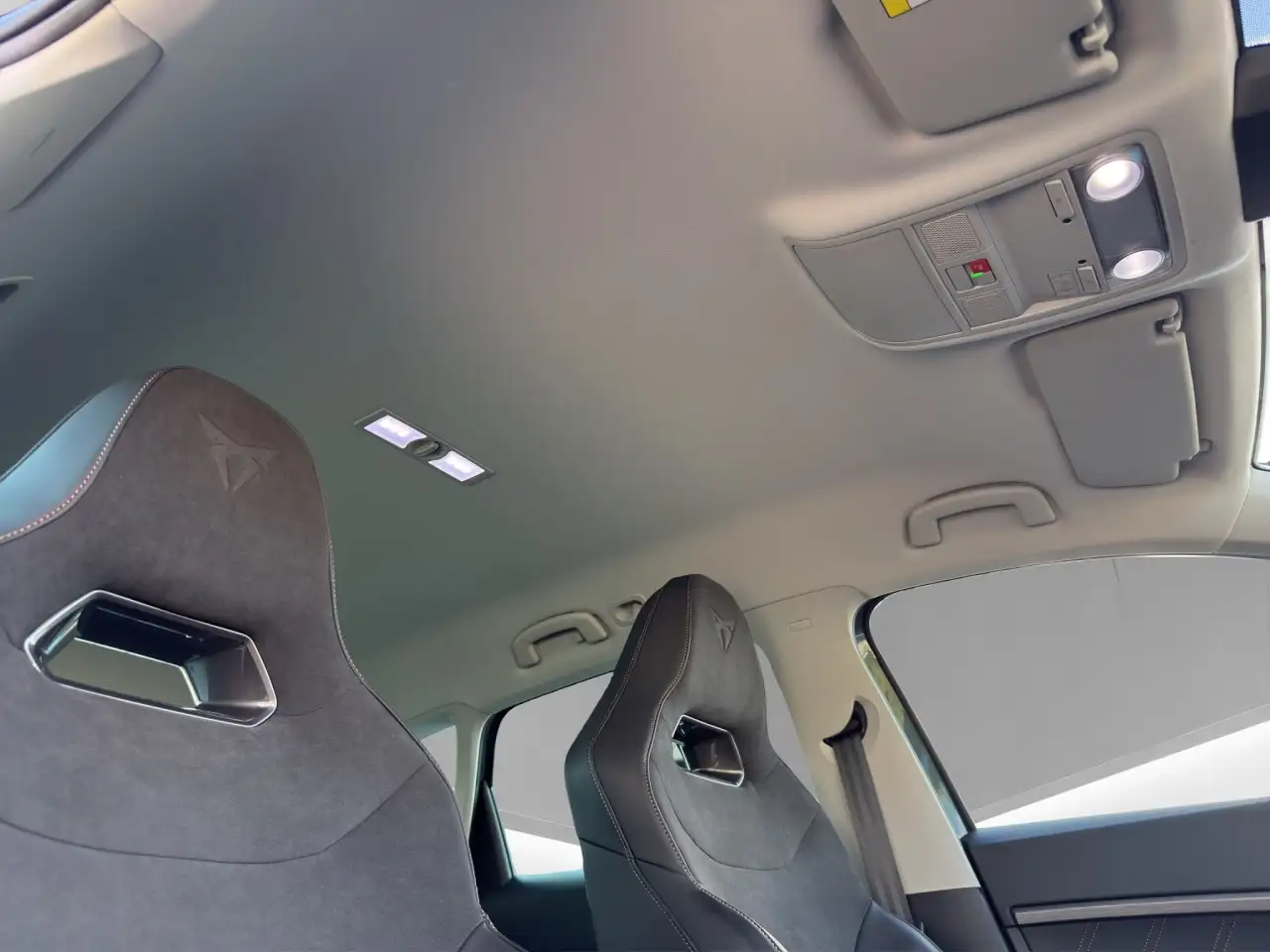 CUPRA Ateca 1.5 TSI AHK, DSG,SHZ,beats Klima Navi — معرض صور السيارة 16
