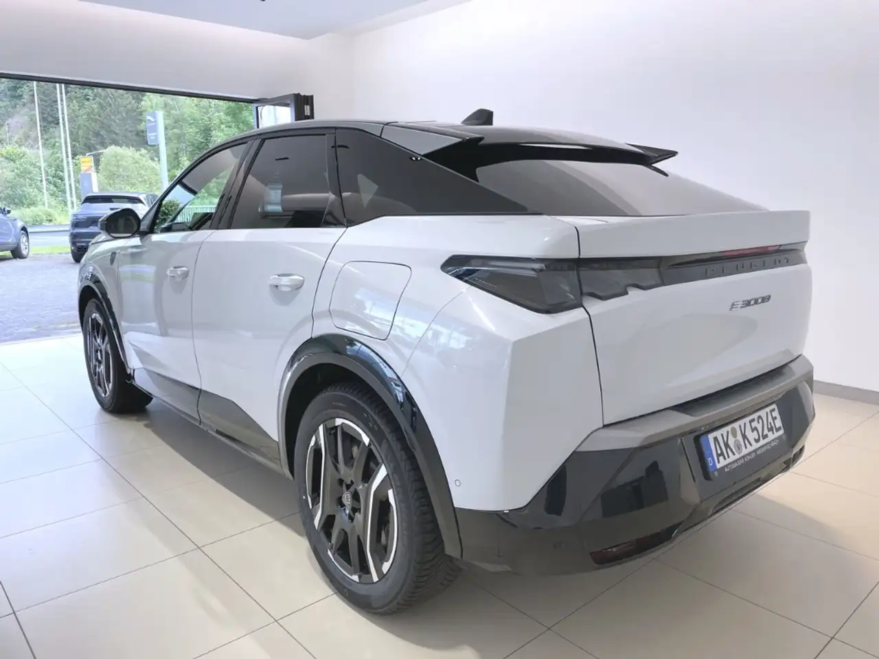 Peugeot 3008 GT Elektro 210 Navi Leder Massage Kamera — Galerie du véhicule 3