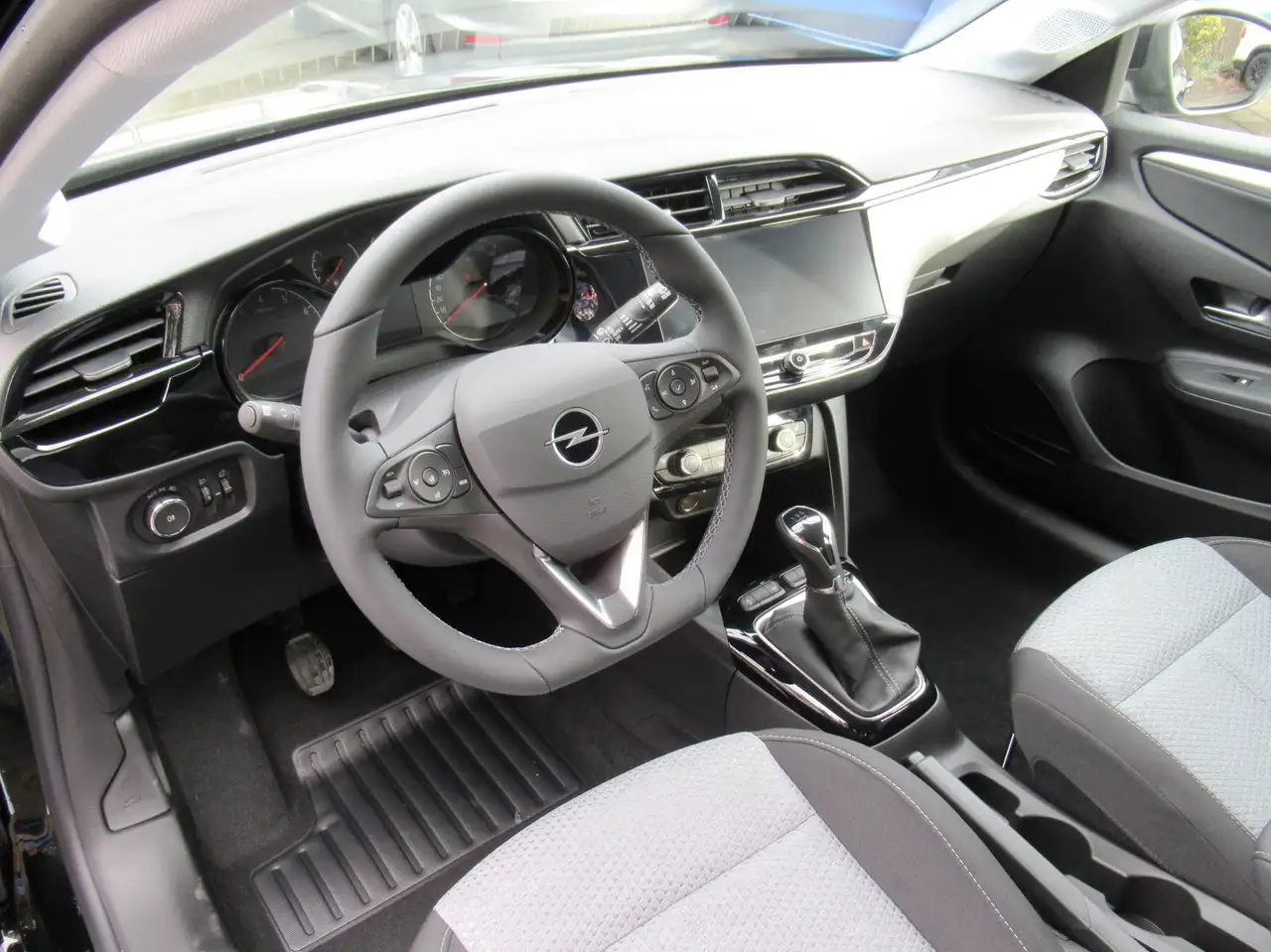 Opel Corsa 1.2 Start/Stop Edition — Galerie du véhicule 8