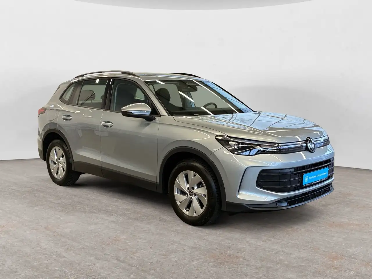 Volkswagen Tiguan 1.5 eTSI DSG *AHK*Kamera*Navi*+3J. Garant — معرض صور السيارة 8