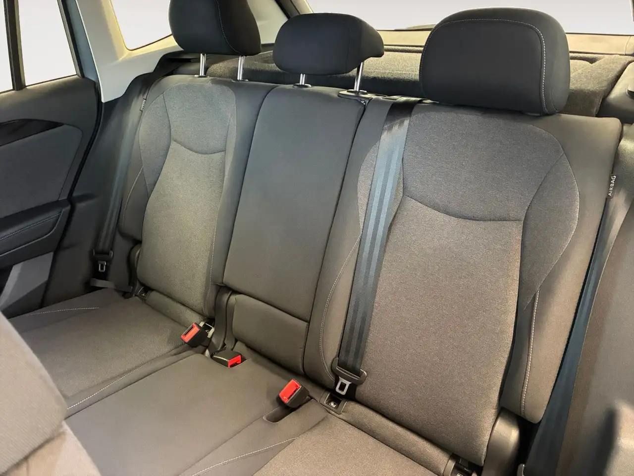 Volkswagen Tiguan 1.5 eTSI DSG *AHK*Kamera*Navi*+3J. Garant — معرض صور السيارة 14