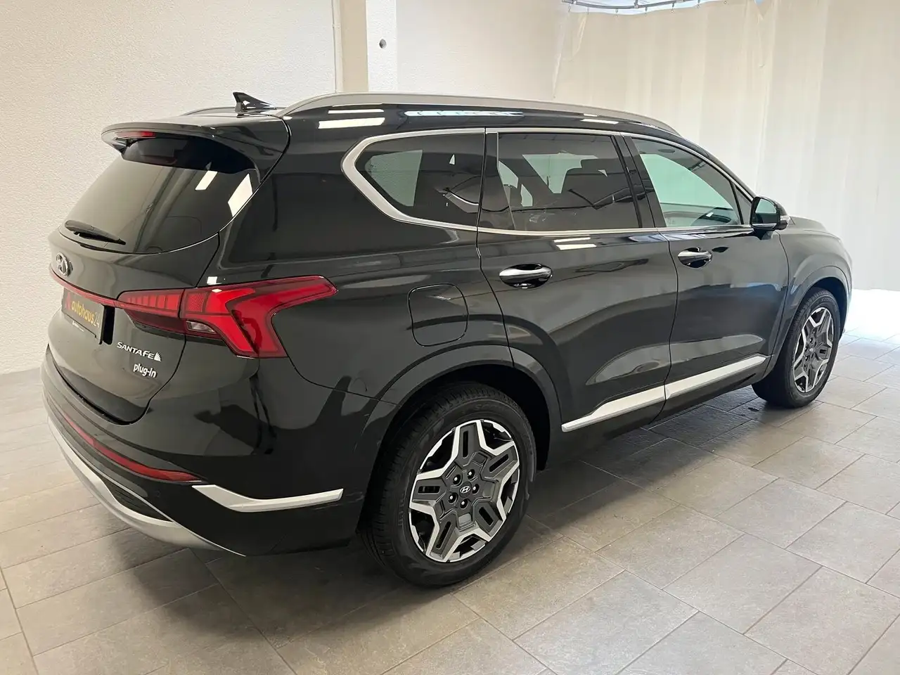 Hyundai SANTA FE 1.6 T-GDI 4WD|HUD|Pano|Lenkrhzg. — Vehicle gallery 5