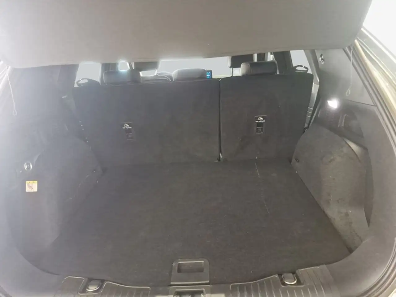 Ford Kuga 1.5 EcoBoost ST-LINE X — Galerie du véhicule 8