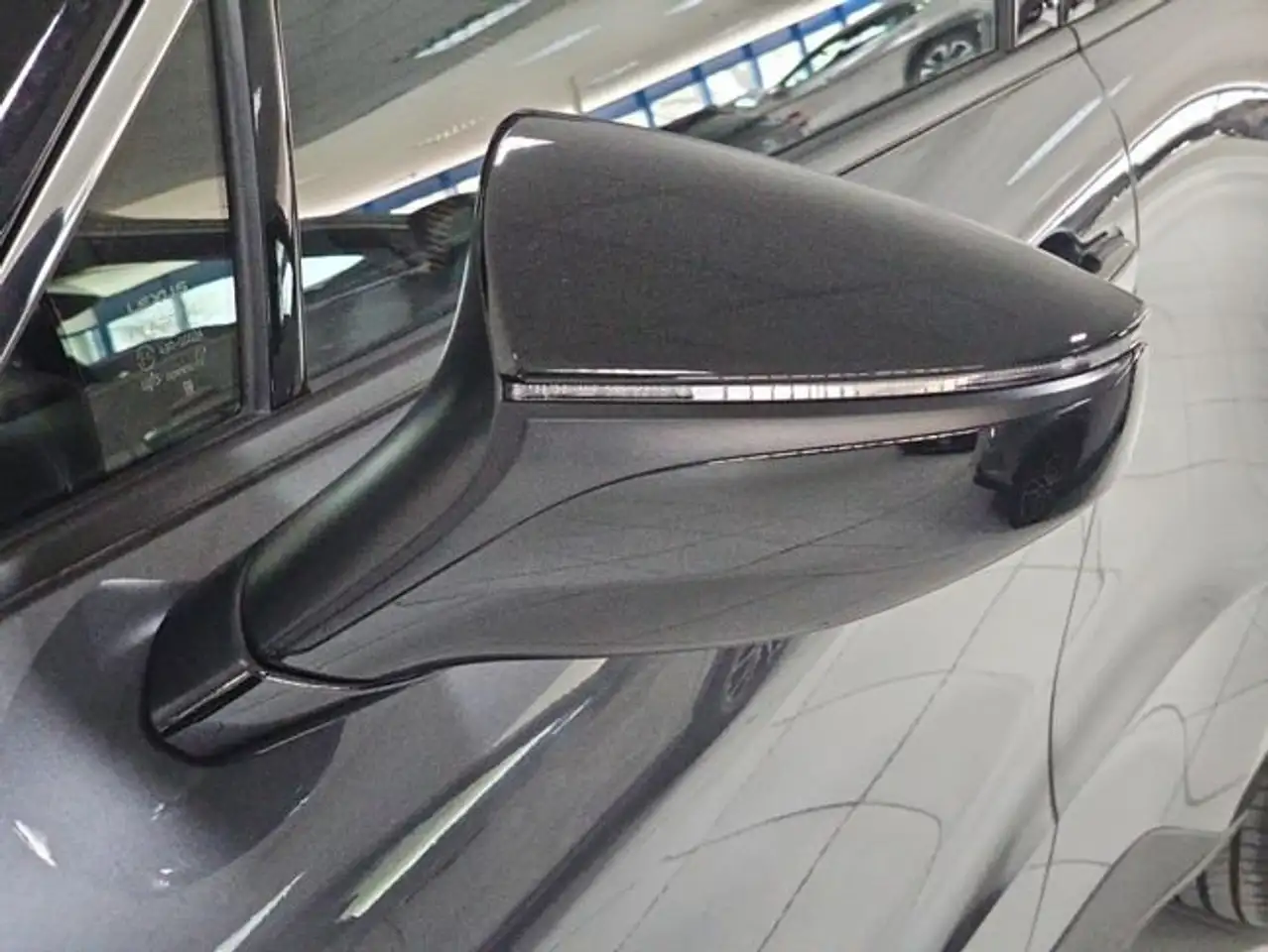 Lexus LBX 1.5 136cv HEV Cool+ — معرض صور السيارة 35