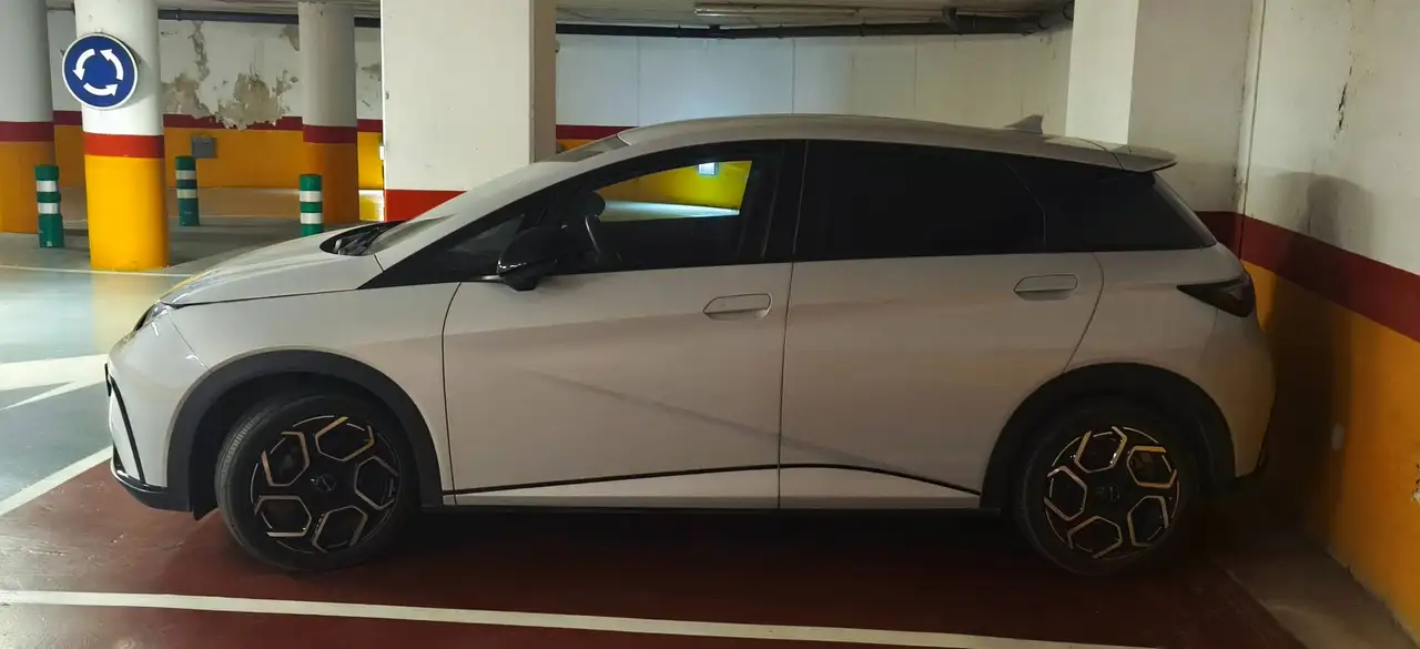 BYD Dolphin Dolphin Comfort Comfort — Galería del vehículo 4